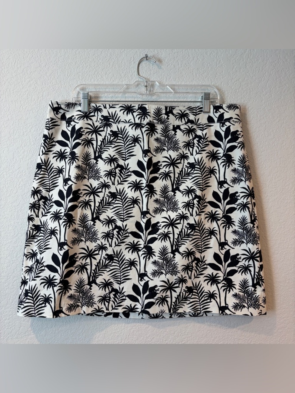Talbots Women’s Black Tropical Monkey Canvas Cotton A-Lined Skirt - 14
